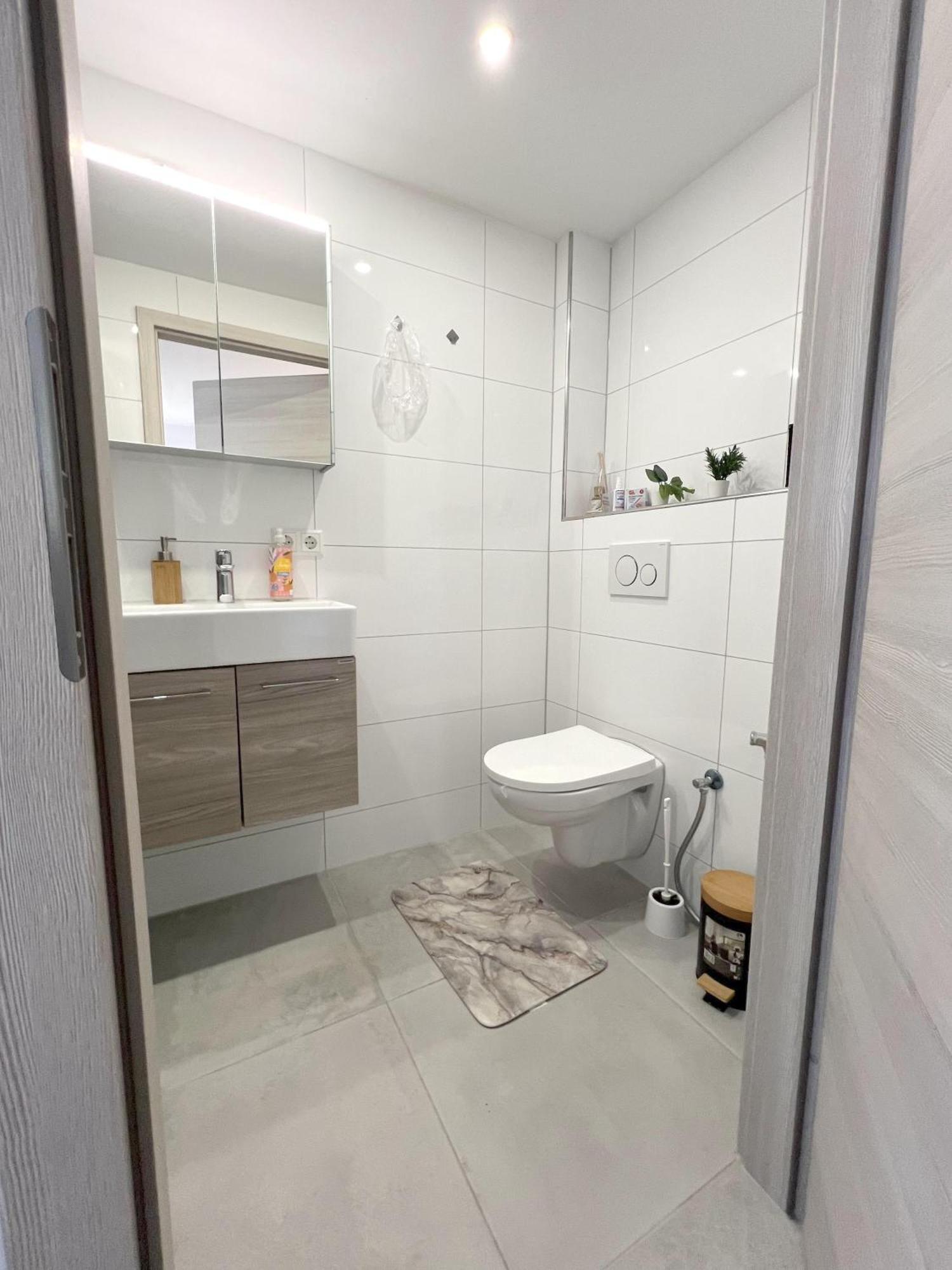Willkommen In Dagersheim Bei Boeblingen! Gemuetliches 1 Zi Appartement Zum Wohlfuehlen In Einem Angenehmen Umfeld! Kültér fotó